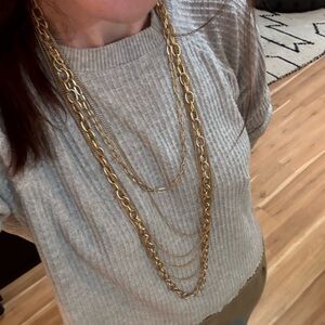 🔸NWT🔸Multi Strand Matte Gold Chain Necklace